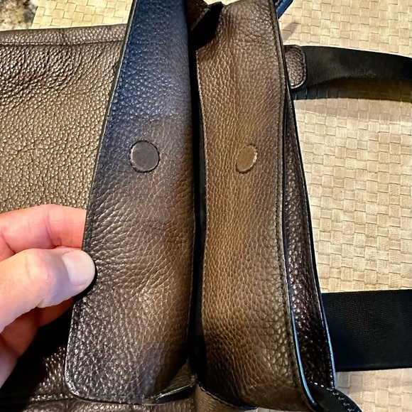 Men’s Ferragamo Cross Body Messenger Bag - Picture 6 of 7